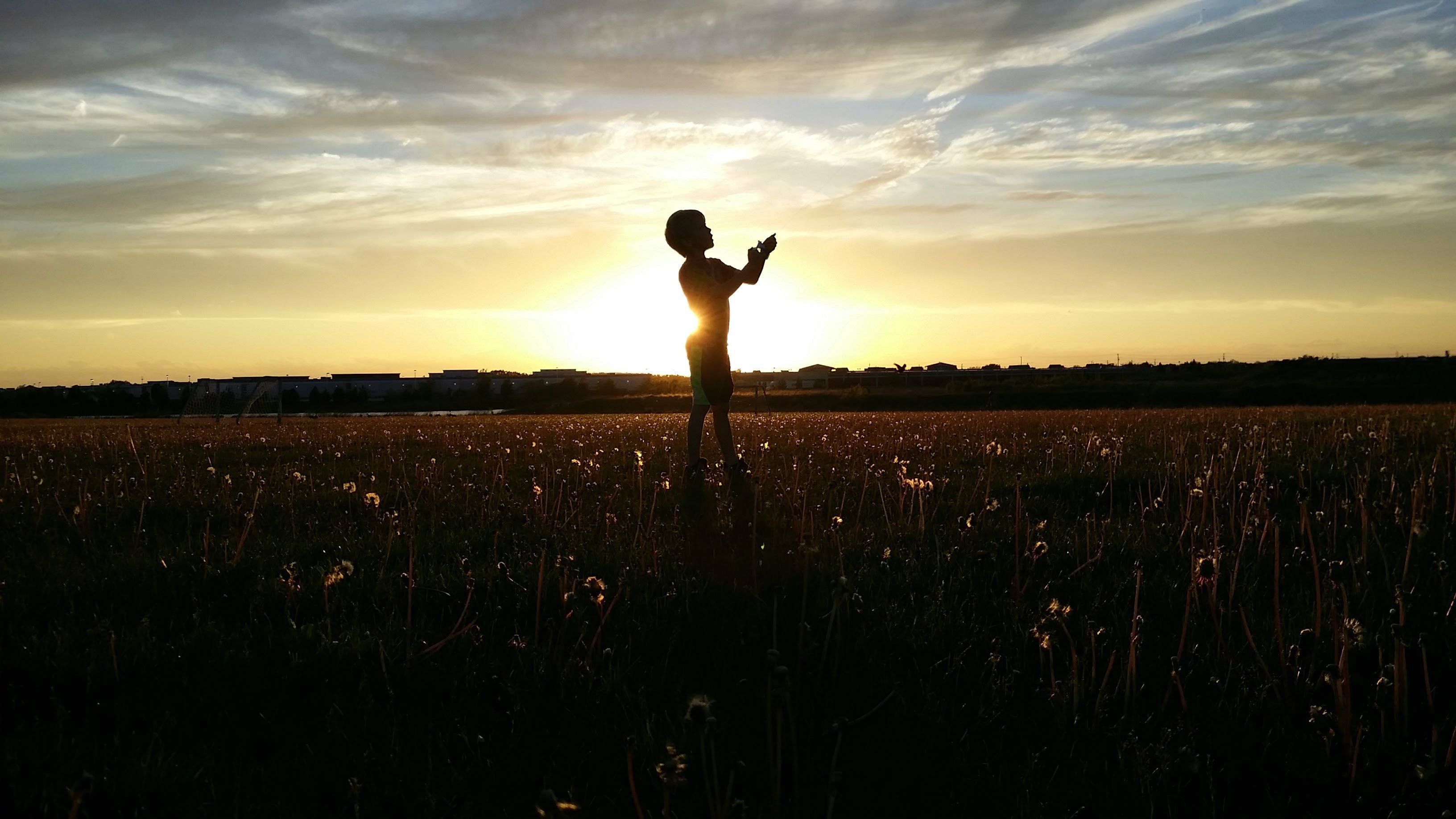 Children of light (Ephesians 5:8–9)