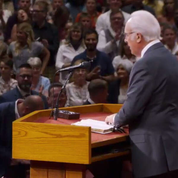 John MacArthur and “Giving to Caesar”
